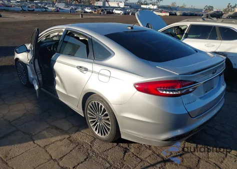 2017 Ford Fusion Hybrid Titanium из США, поврежденный, VIN 3FA6P0RU8HR190482